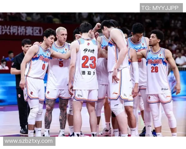 广东与新疆总决赛现场激情四溢球迷热情助阵巅峰对决